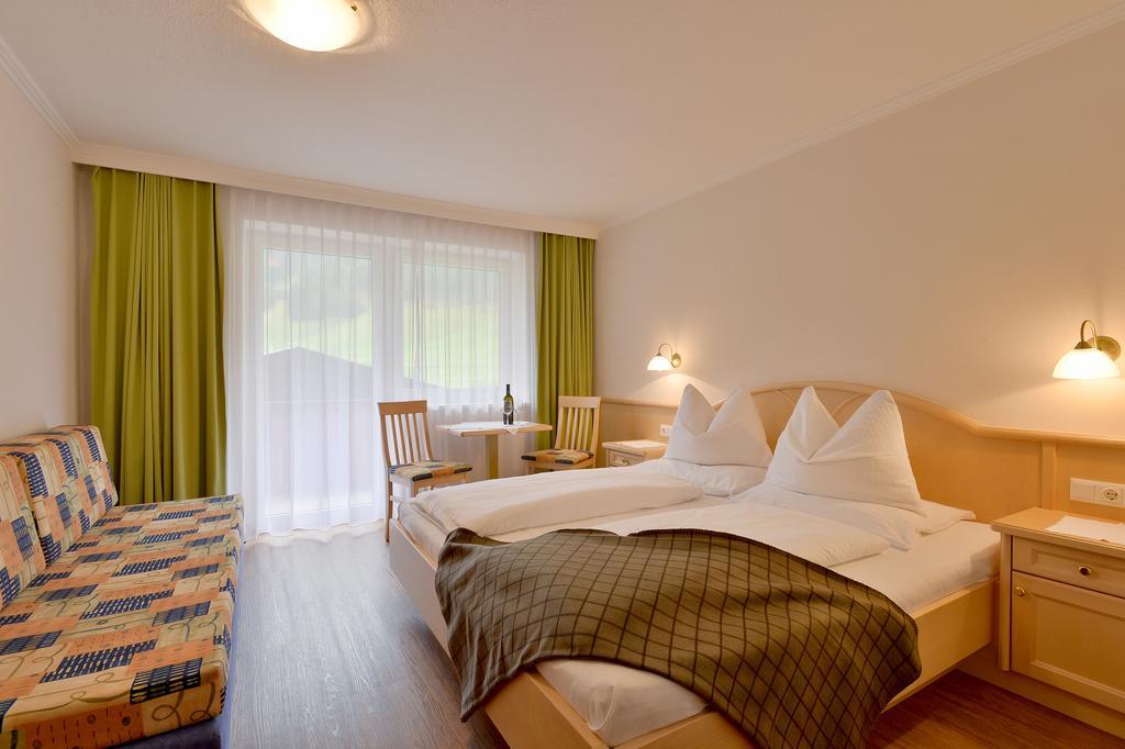 Scheulinghof Hotel Mayrhofen Room photo
